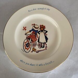 Vintage Decorative Plate with Patriotic Design